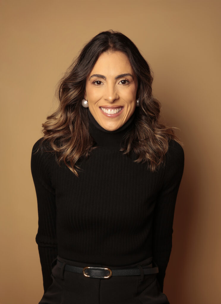 Dra. Alessandra Stanquini, especialista em rinoplastia estética e funcional